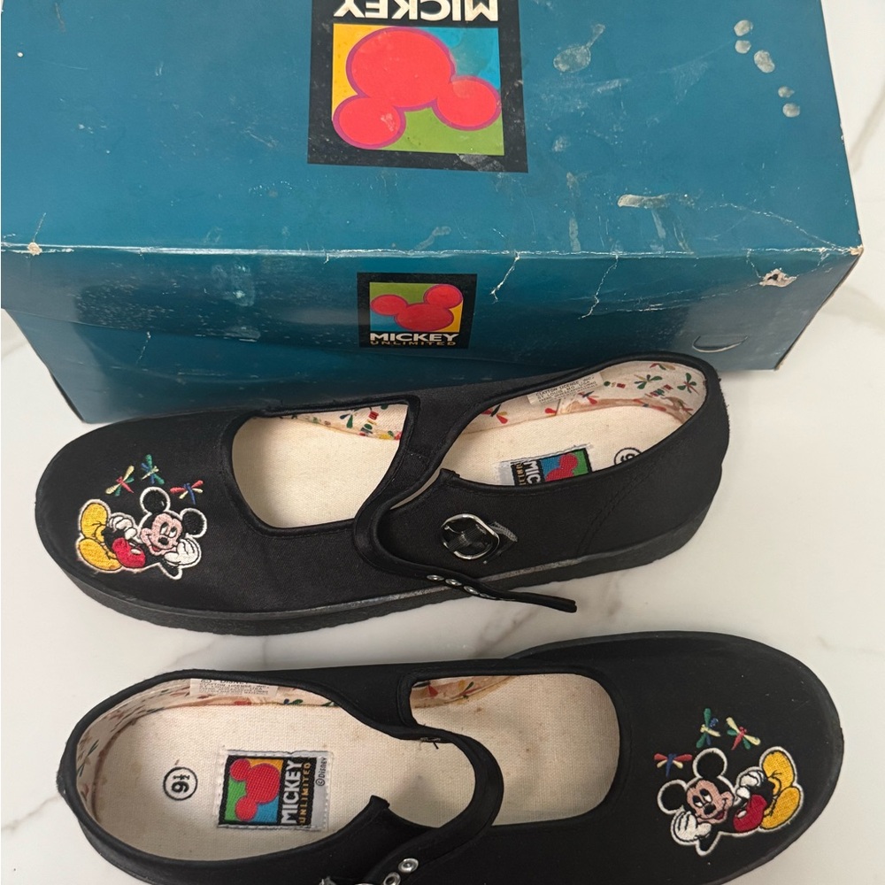 Mickey Mouse Black womans shoes